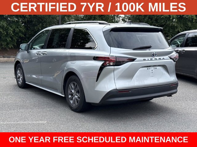 Used 2023 Toyota Sienna LE w/ LE Plus Package FWD image 4