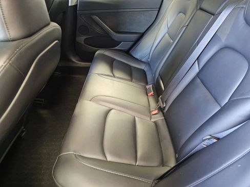 Used 2023 Tesla Model 3 Standard Range RWD image 13