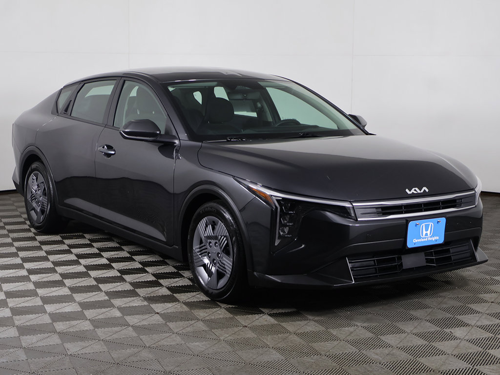 Used 2025 Kia K4 FWD image 47