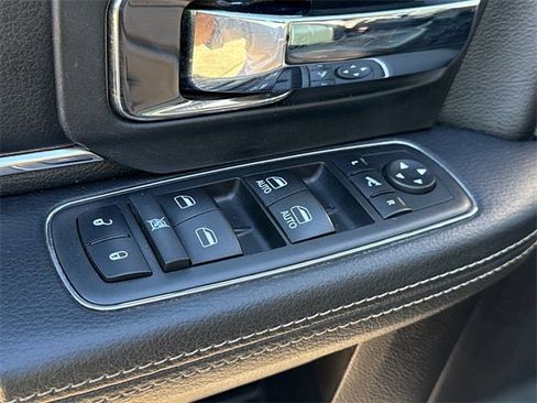 Used 2018 RAM 2500 Laramie image 20