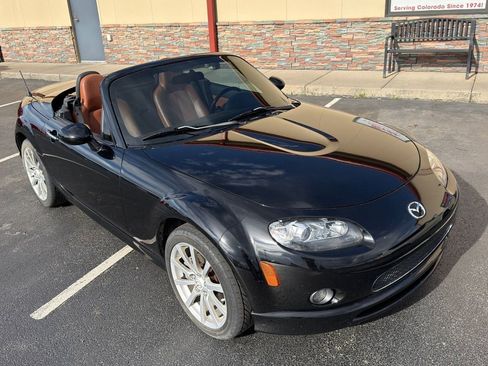 Used 2008 MAZDA MX-5 Miata Grand Touring w/ Premium Pkg RWD image 20