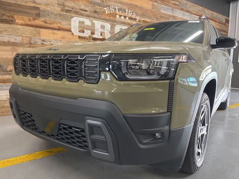 New 2026 Jeep Cherokee Laredo AWD/4WD image 45