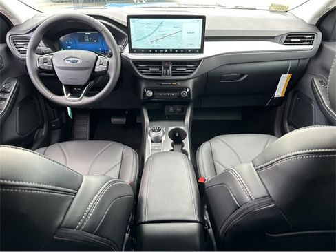 New 2025 Ford Escape SE w/ PHEV Premium Package image 8