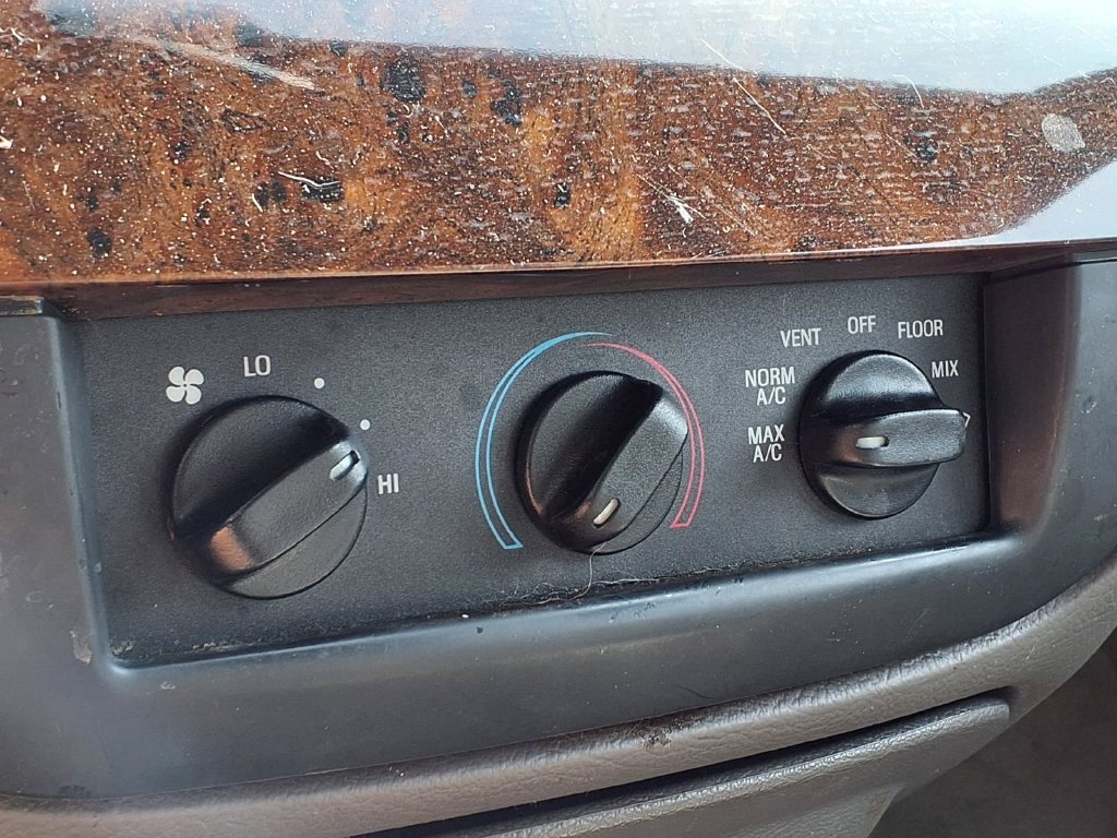 Used 2008 Mercury Grand Marquis GS RWD image 16