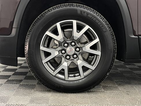 Used 2020 GMC Acadia SLE w/ Driver Convenience Package FWD image 14