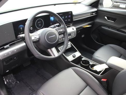 Used 2026 Hyundai Kona SEL Premium AWD/4WD image 3
