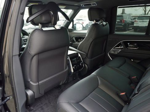 New 2026 Land Rover Range Rover SE AWD/4WD image 30