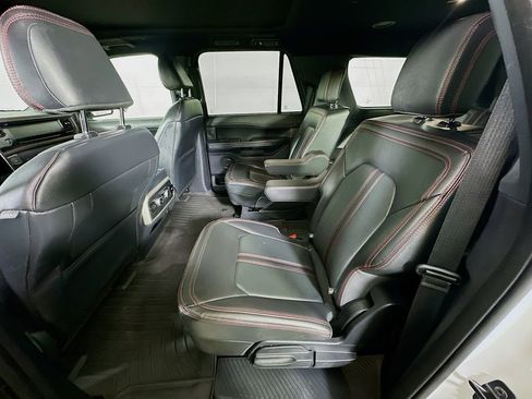 Used 2022 Ford Expedition Max Limited image 15