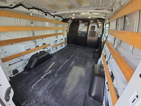 Certified 2024 Ford Transit 250 Low Roof w/ Exterior Upgrade Package image 20