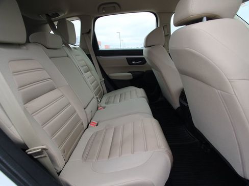 Used 2019 Honda CR-V LX image 9