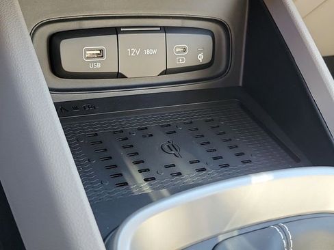 New 2026 Hyundai Venue SEL image 13