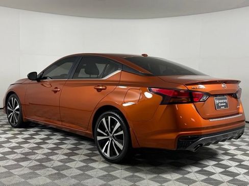 Used 2022 Nissan Altima 2.5 SR AWD/4WD image 6