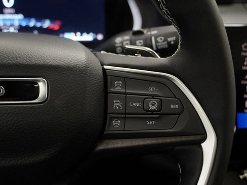 New 2026 Jeep Grand Cherokee Altitude image 28