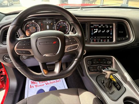 Used 2021 Dodge Challenger GT w/ Performance Handling Group image 20