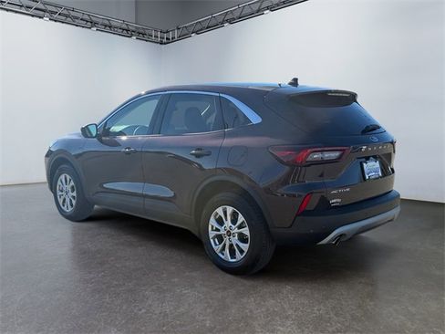 Used 2023 Ford Escape Active w/ Tech Pack #2 image 3