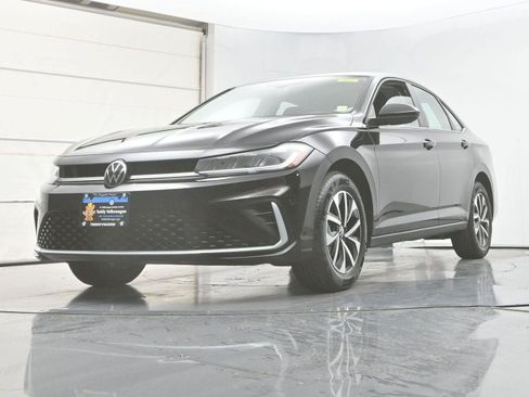 Used 2025 Volkswagen Jetta S FWD image 28