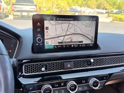 Used 2022 Honda Civic Sport Touring image 3