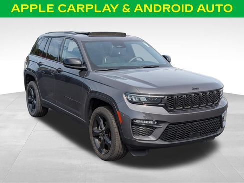 Used 2024 Jeep Grand Cherokee Limited w/ Black Appearance Package AWD/4WD image 4