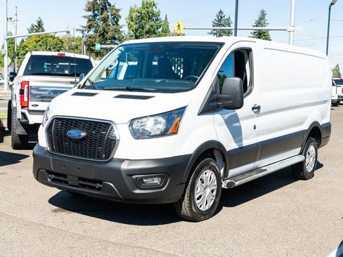 Used 2025 Ford Transit 250 Low Roof w/ Exterior Upgrade Package RWD image 3