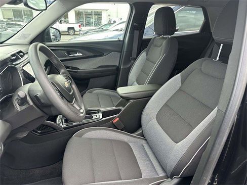 Certified 2022 Chevrolet TrailBlazer LT w/ Convenience Package image 13