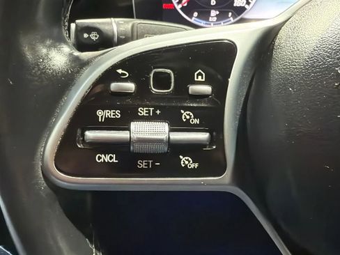 Used 2019 Mercedes-Benz E 300 4MATIC image 12