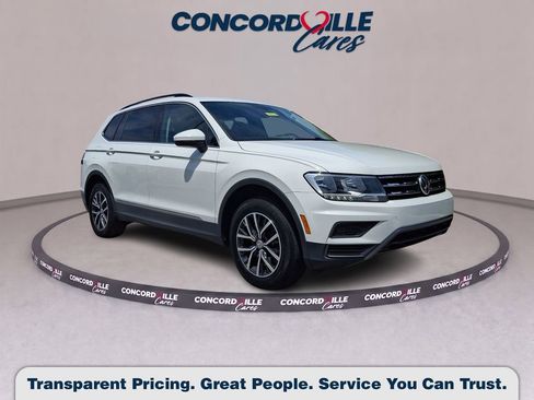 Used 2020 Volkswagen Tiguan SE w/ Panoramic Sunroof Package AWD/4WD image 1