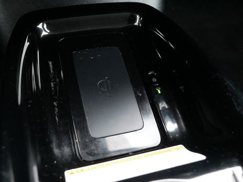 Used 2017 Toyota Prius Two image 28