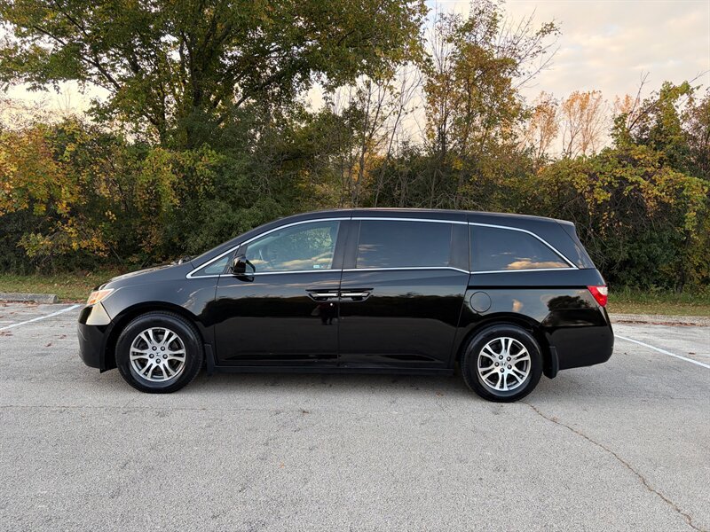 Used 2011 Honda Odyssey EX-L image 2