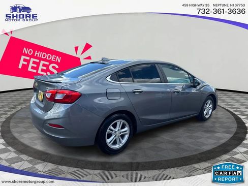 Used 2018 Chevrolet Cruze LT image 6