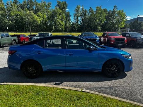 New 2025 Nissan Sentra SR w/ Midnight Edition image 6