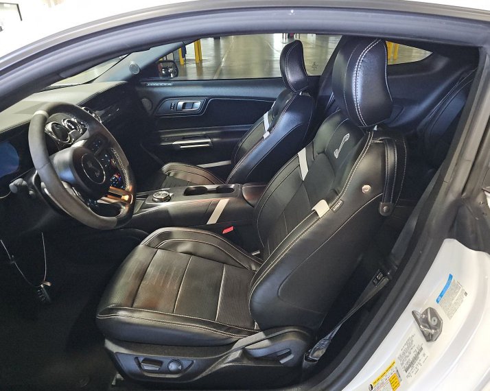 Used 2022 Ford Mustang Shelby GT500 w/ Technology Package RWD image 8