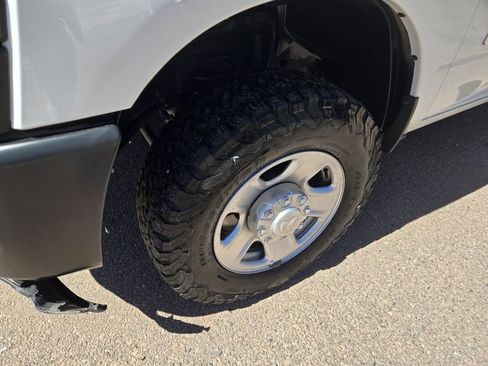 Used 2022 RAM 2500 Tradesman w/ Safety Group AWD/4WD image 4