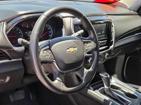 Used 2019 Chevrolet Traverse LT FWD image 19