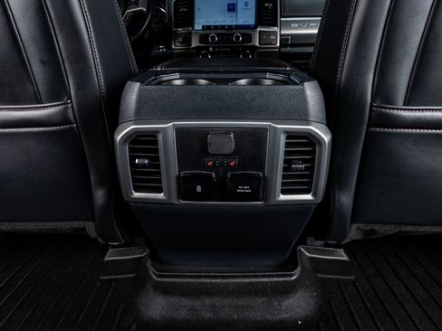 Used 2022 Ford F350 Platinum image 32