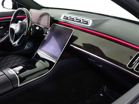 Used 2024 Mercedes-Benz S 580 4MATIC Sedan image 25
