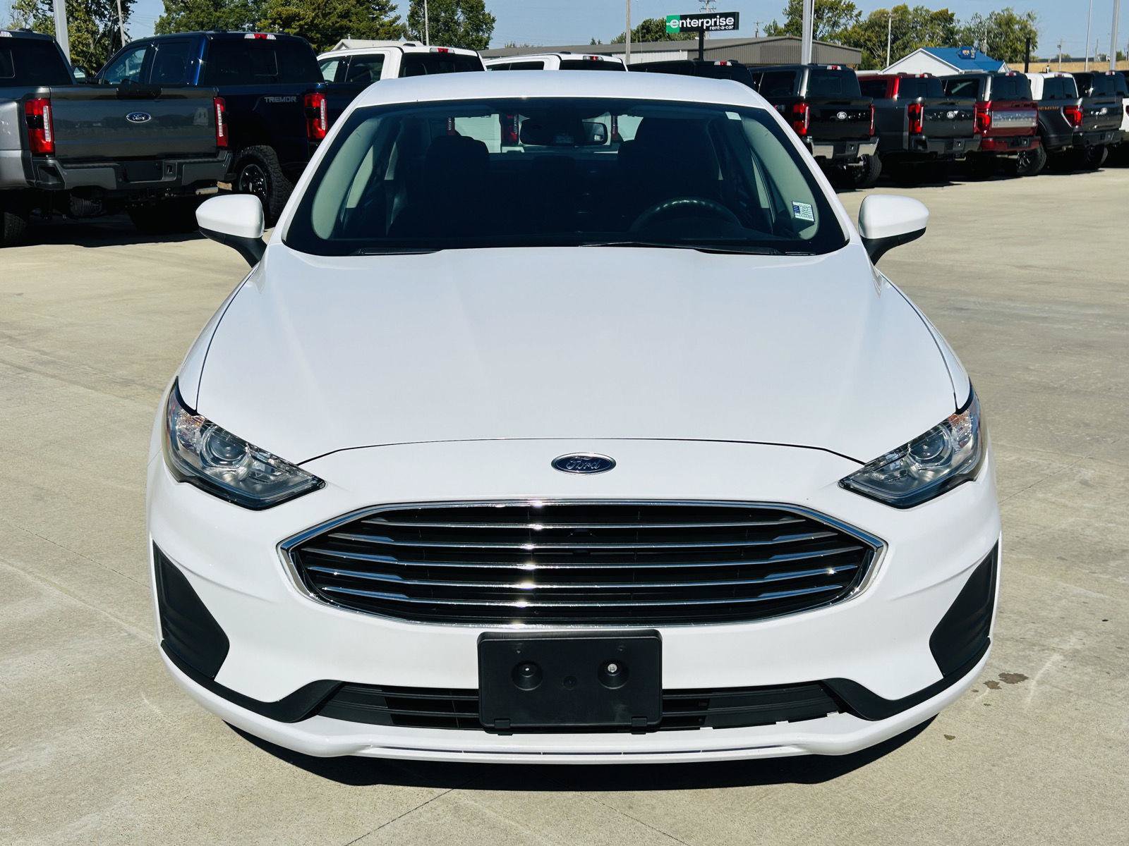 Used 2019 Ford Fusion SE FWD image 29