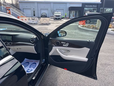 Used 2021 Mercedes-Benz E 450 4MATIC All-Terrain Wagon image 15