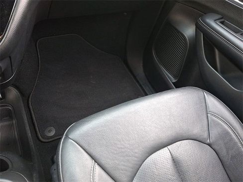 Used 2020 Chrysler Pacifica Touring-L Plus w/ S Appearance Package image 29