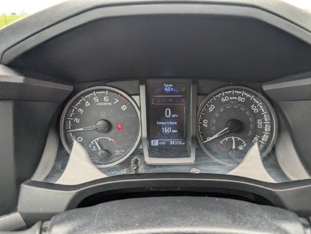 Used 2019 Toyota Tacoma TRD Sport w/ Technology Package RWD image 17