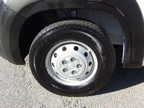 Used 2023 RAM ProMaster 2500 image 46