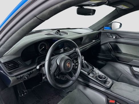 Certified 2023 Porsche 911 GT3 RS RWD image 4