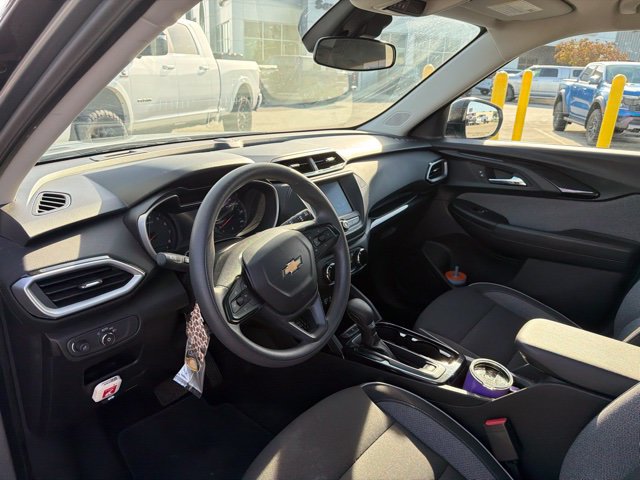 Used 2023 Chevrolet TrailBlazer LS FWD image 5