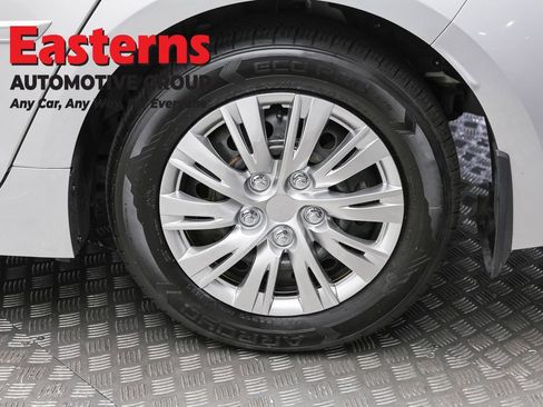 Used 2022 Toyota Corolla SE FWD image 8