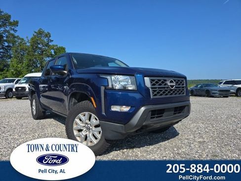 Used 2022 Nissan Frontier SV AWD/4WD image 1