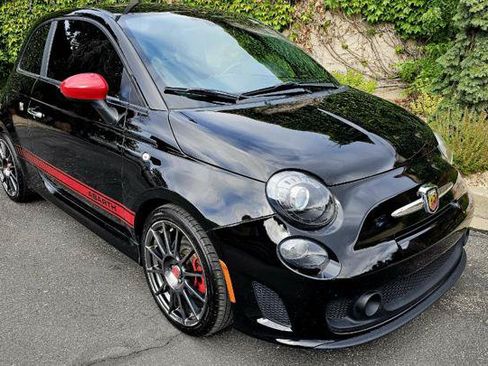 Used 2016 FIAT 500 Abarth w/ Comfort/Convenience Group FWD image 3