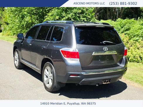Used 2013 Toyota Highlander Limited FWD image 3