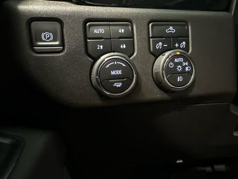 Used 2023 Chevrolet Silverado 1500 RST AWD/4WD image 25