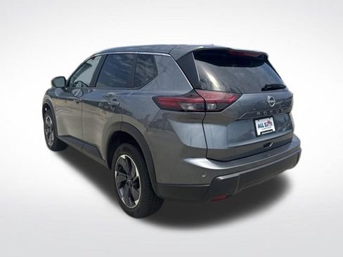 Used 2025 Nissan Rogue SV FWD image 3