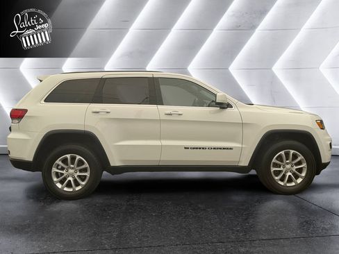 Certified 2022 Jeep Grand Cherokee Laredo X AWD/4WD image 6