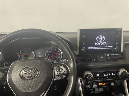 Certified 2019 Toyota RAV4 XLE w/ Convenience Package AWD/4WD image 16